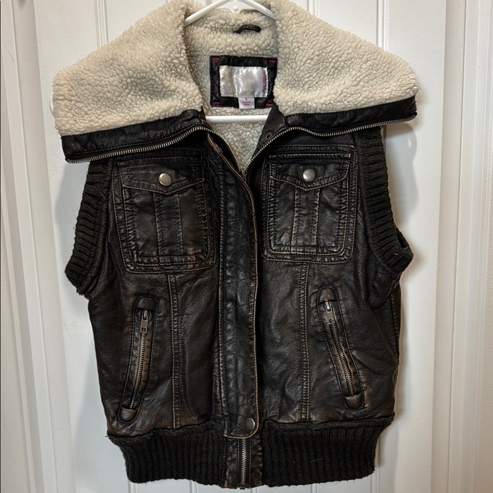 Women's Black Leather Vest with Shearling Collar